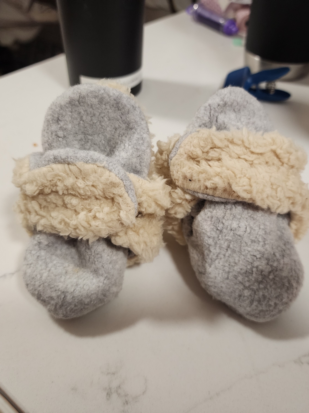Cozy Zutano Baby Slippers in Light Gray and Cream